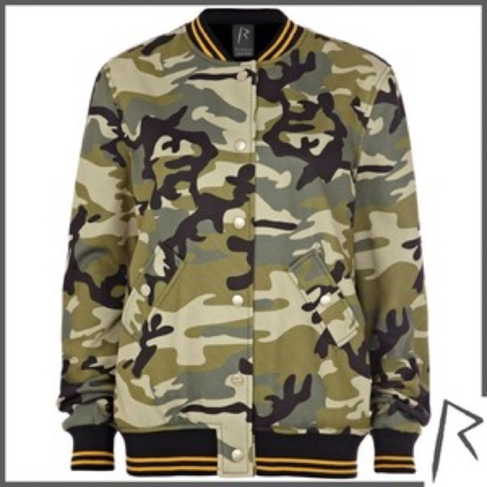 RARE *price firm* Rihanna River Island Camo Bomber